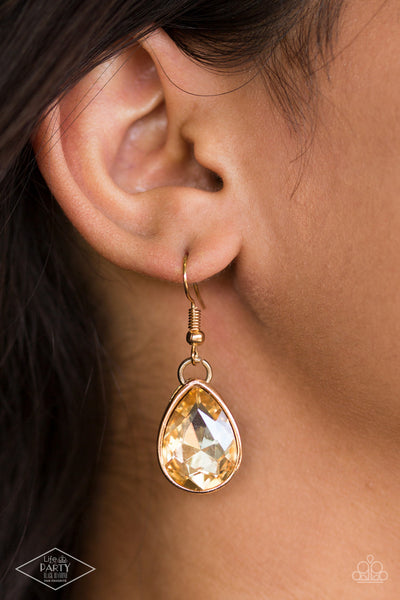 Show-Stopping Shimmer - Gold Necklace
