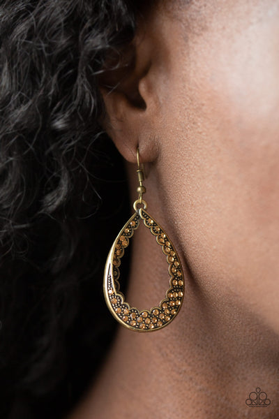 Royal Treatment - Brass earrings