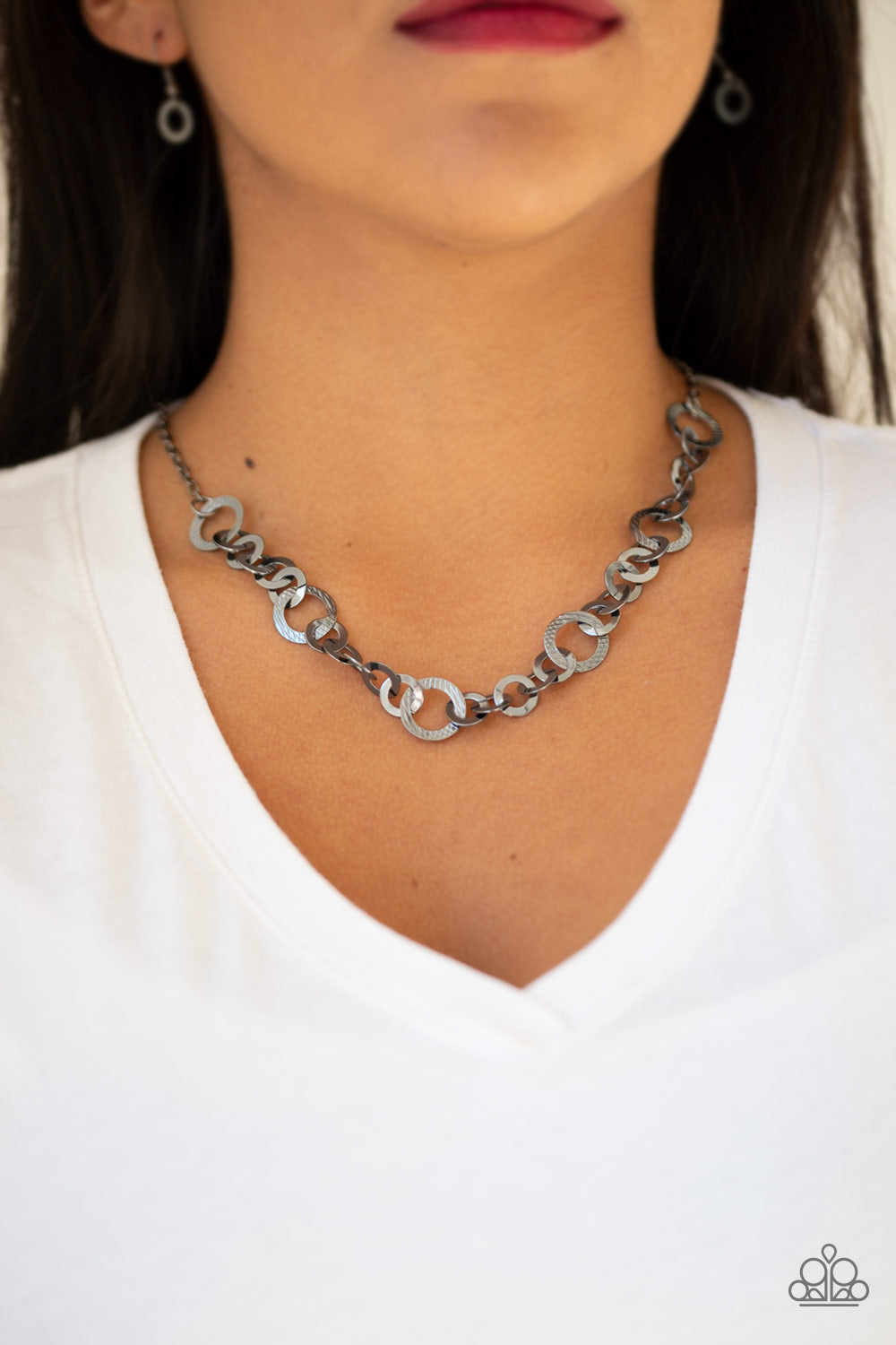 Move It On Over - Black Gunmetal Necklace 2021