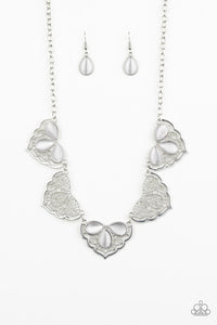 East Coast Essence - White necklace