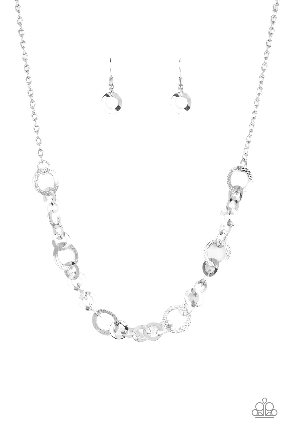 Move It On Over - Silver necklace