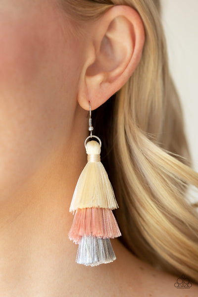 Hold On To Your Tassel! - Pink earrings