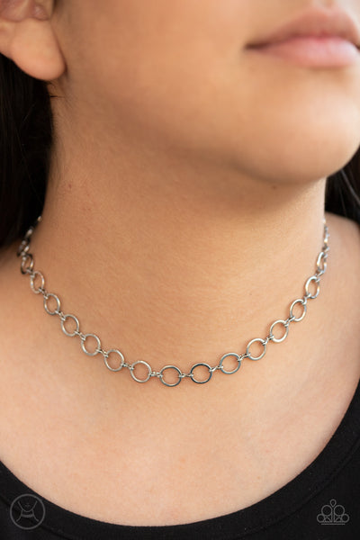 Roundabout Radiance - Silver necklace