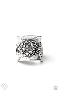 Me, Myself, and Ivy Silver Ring Fashion fix Dec 2020