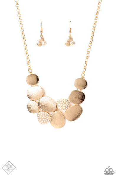 A Hard LUXE Story - Gold Necklace Fashion Fix Dec 2020