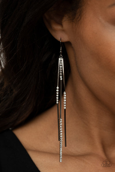 Dainty Dynamism - Black Gunmetal Earring