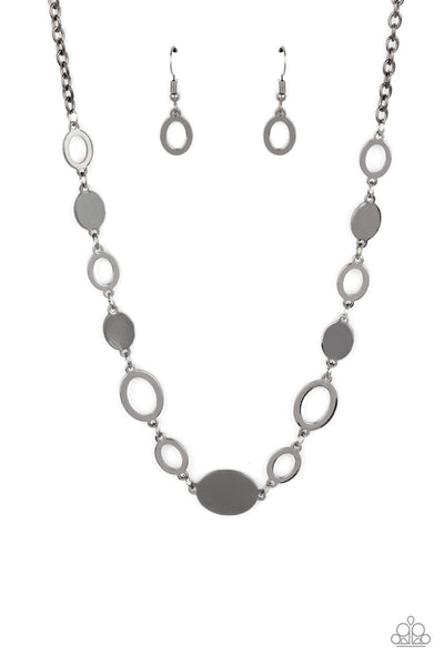 Working OVAL-time - Black Necklace