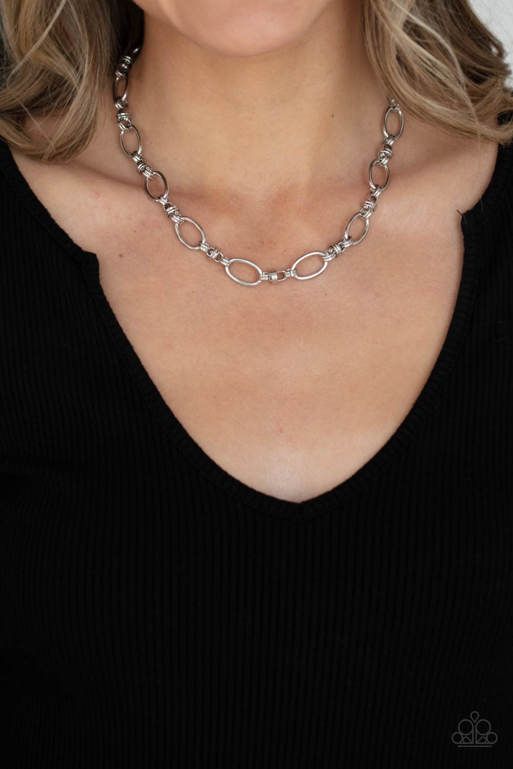 Defined Drama - Silver Necklace