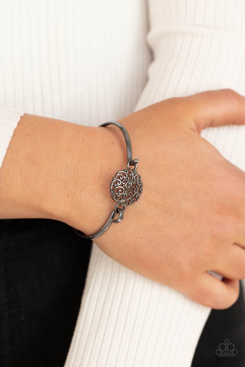 Filigree Fiesta - Black Gunmetal Bracelet