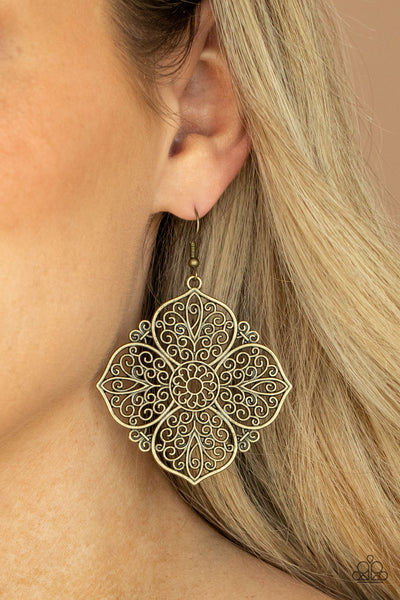 Dubai Detour - Brass Earring