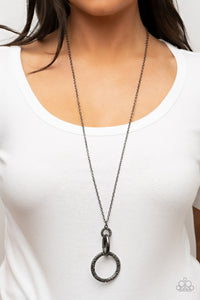 Radiant Ringleader - Black Necklace