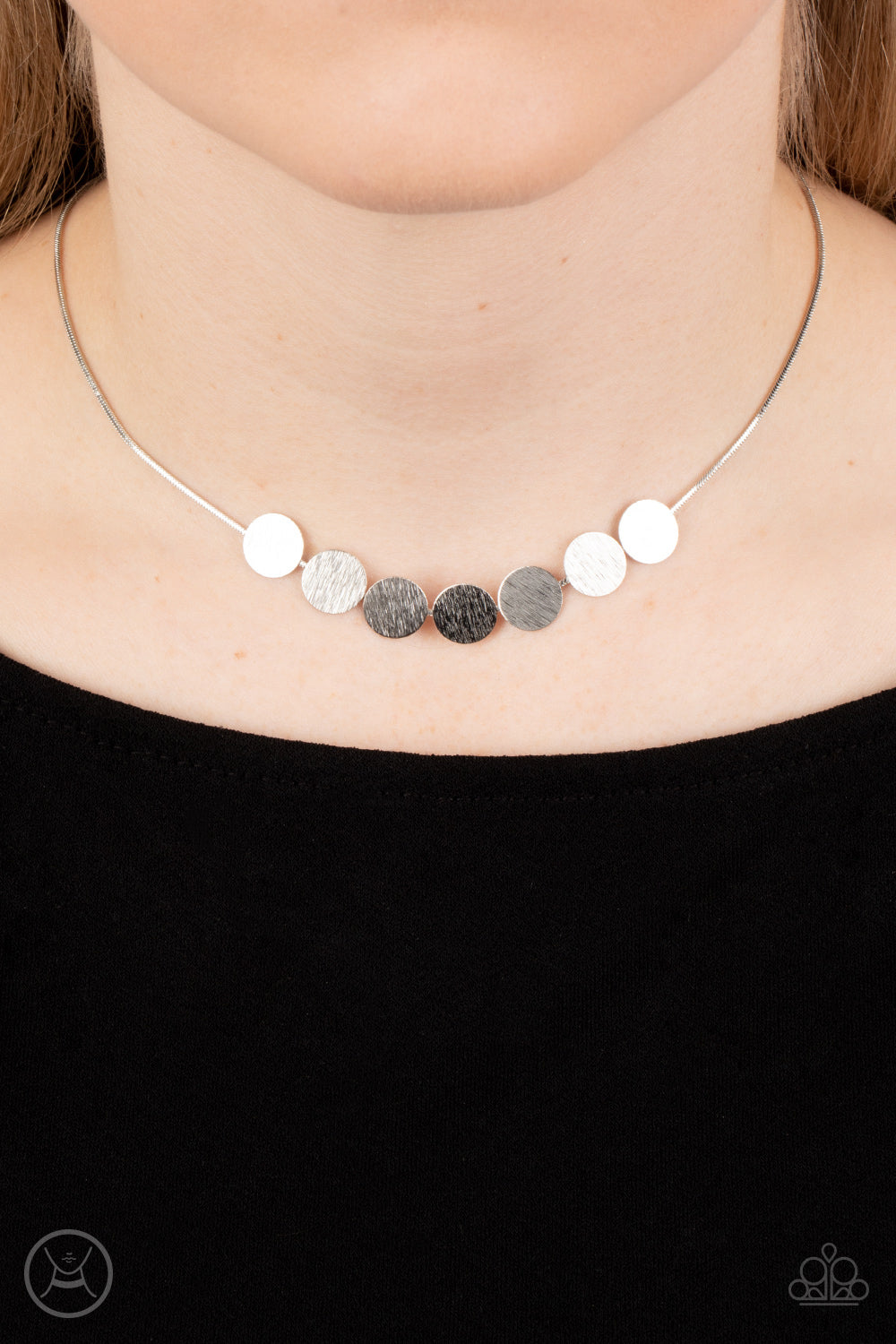 Slimmer Glimmer - Silver Necklace