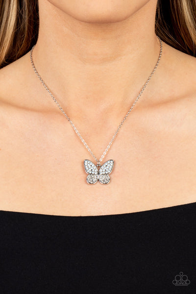 Flutter Forte - White Necklace Butterfly