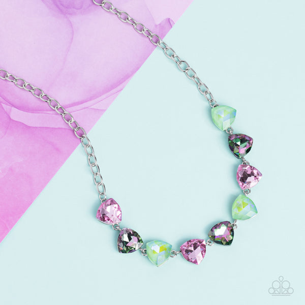 Dreamy Drama - Green Necklace