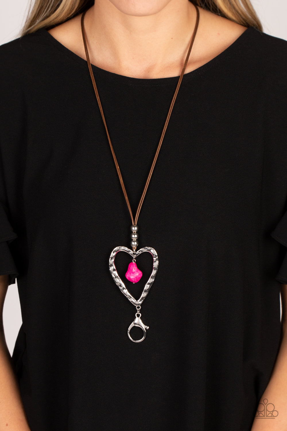 Santa Fe Sweetheart - Pink Necklace Heart