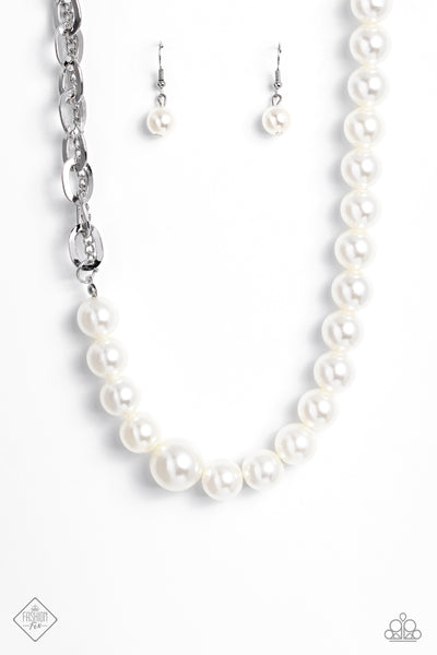 My PEARL - White Necklace Pearl Fashion Fix 06/2023