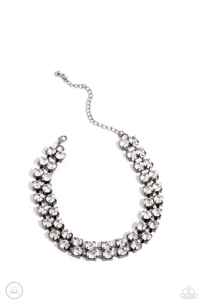 Glistening Gallery - Black Necklace