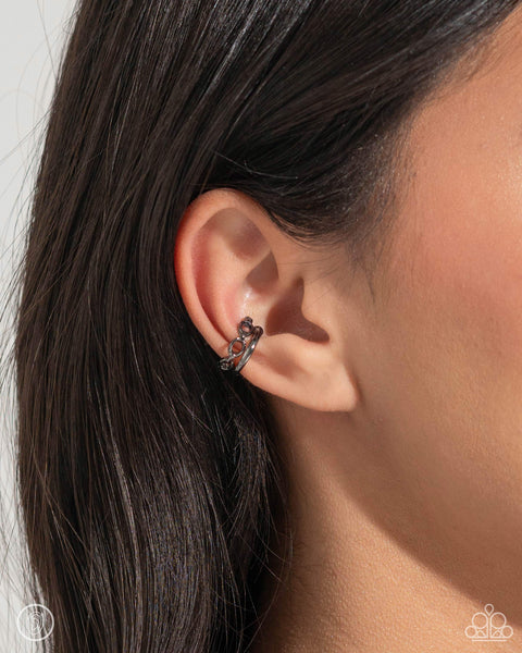 Barbell Beauty - Black Ear Cuff