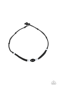 The Forerunner - Black urban necklace